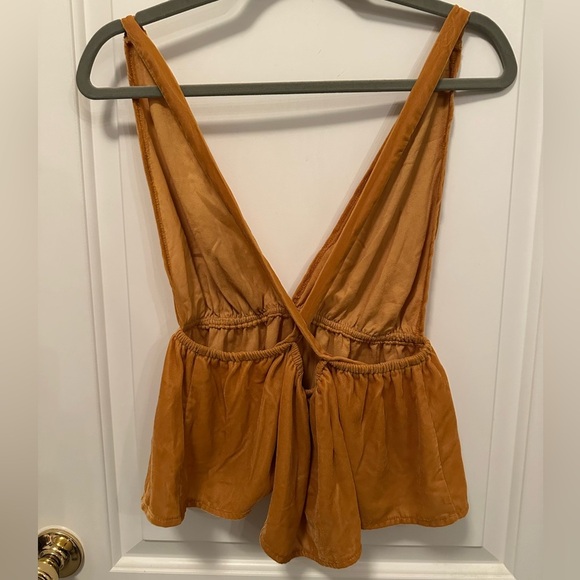 Urban Outfitters Mustard Sleeveless Top - Picture 2 of 3